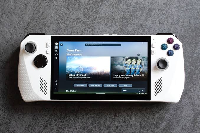 Microsoft’s Gaming Chief on Windows and PC Handhelds