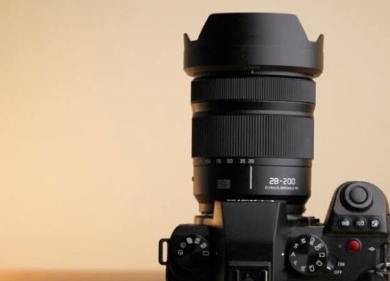 Lumix S 28