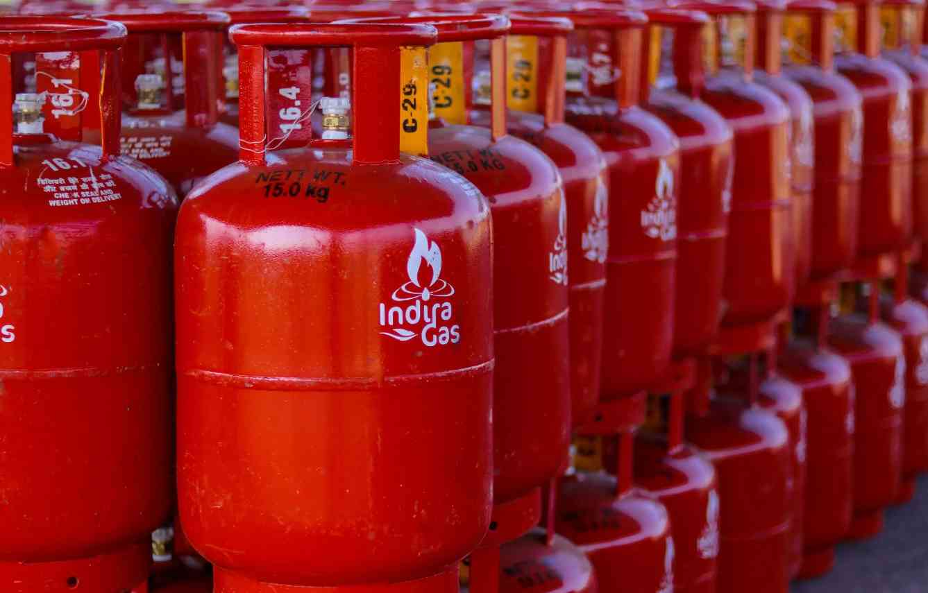 April Gas Cylinder Price Reduction: What’s the Cost Now?