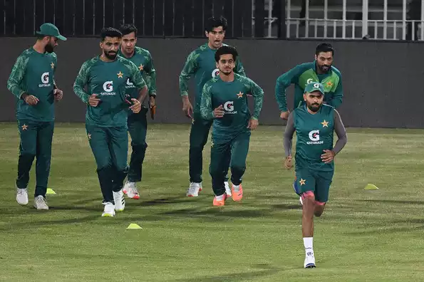 Pakistan prepares for the World Cup with another series against New Zealand.